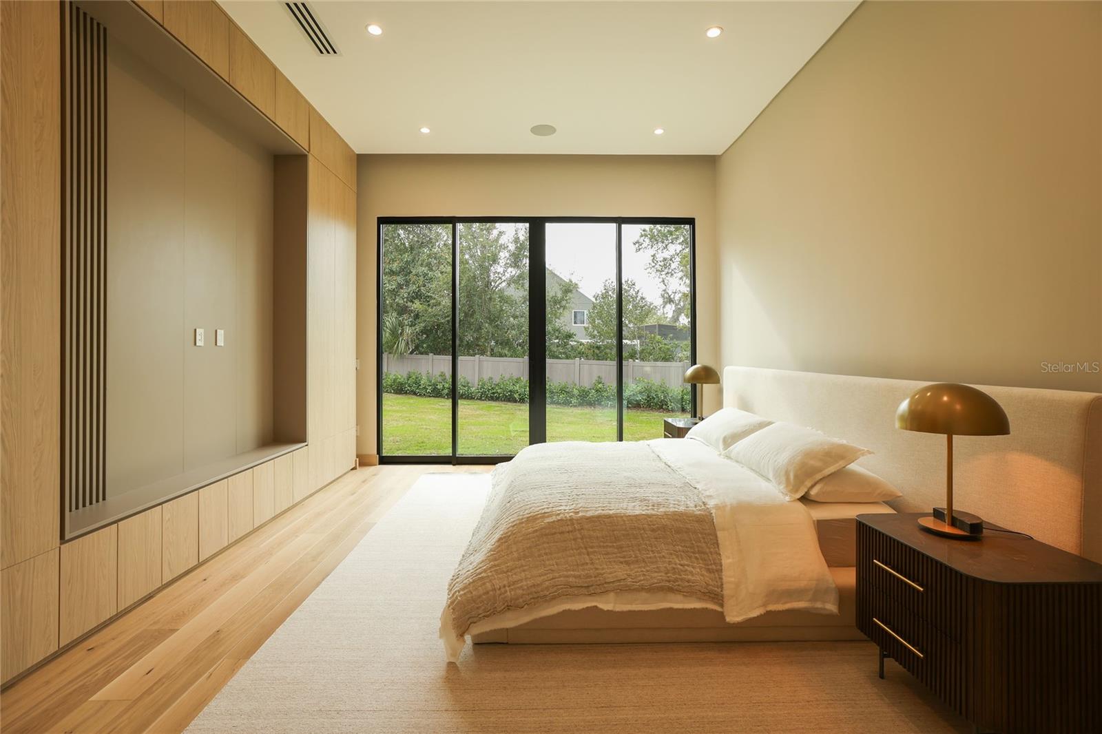 O6351771 Property Photo