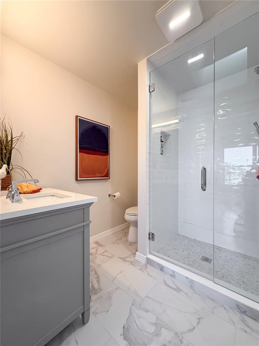 TB8436973 Property Photo