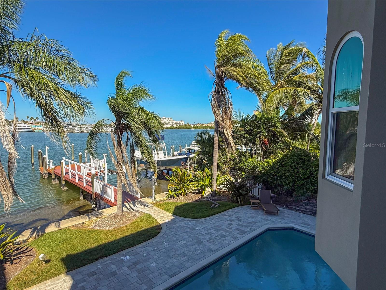 TB8436973 Property Photo