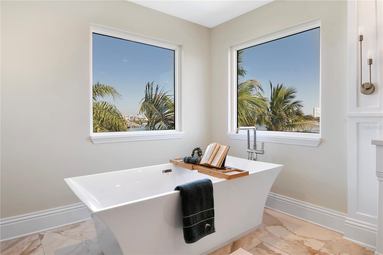 TB8436973 Property Photo