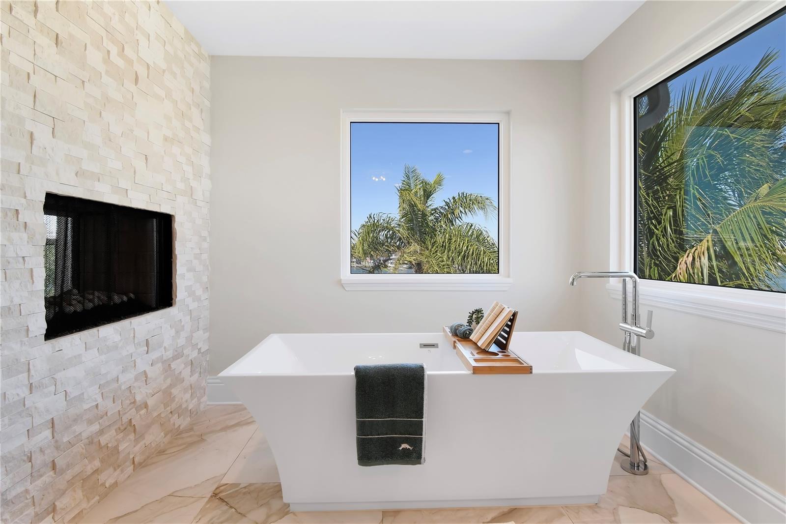 TB8436973 Property Photo