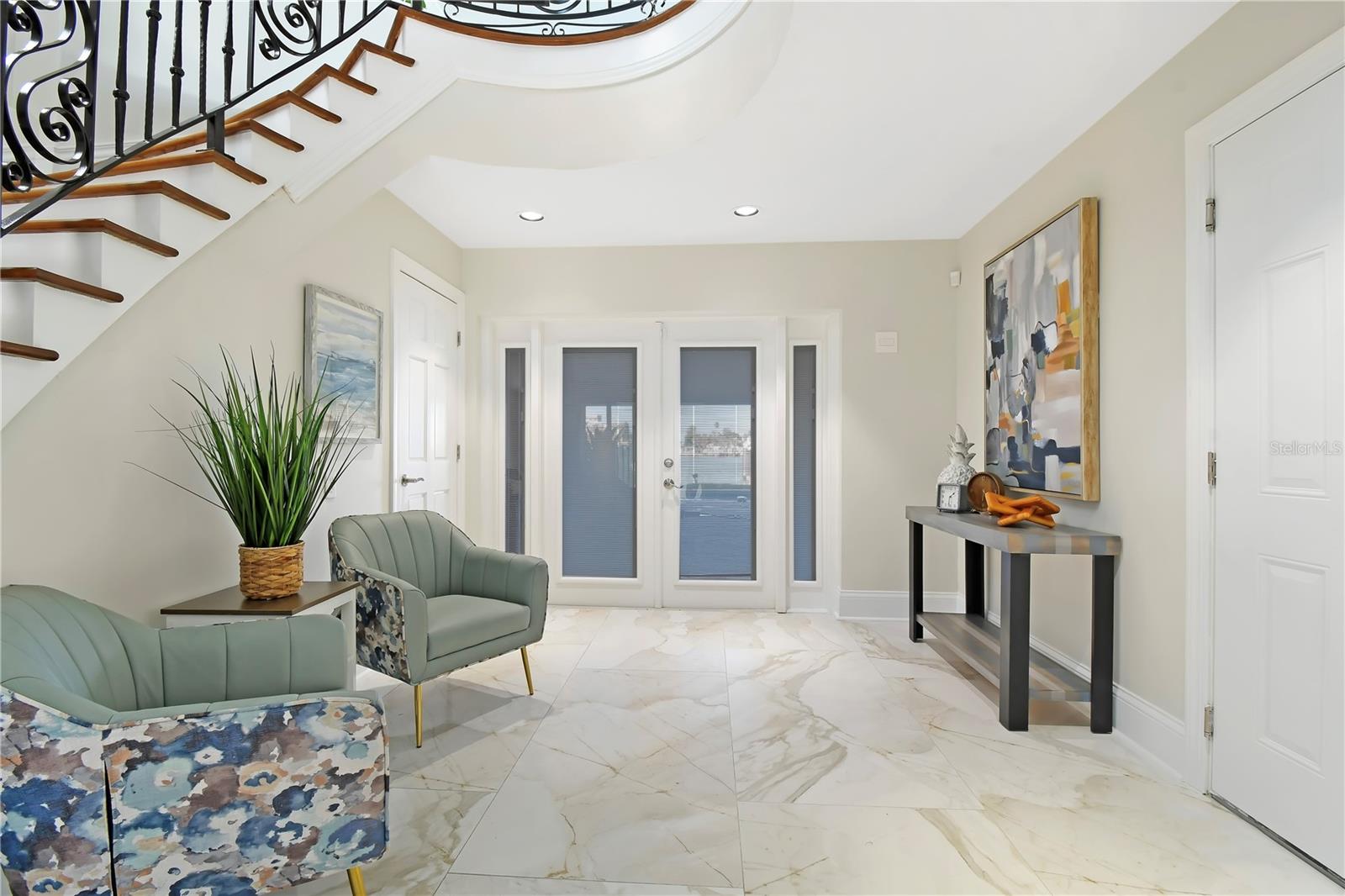 TB8436973 Property Photo