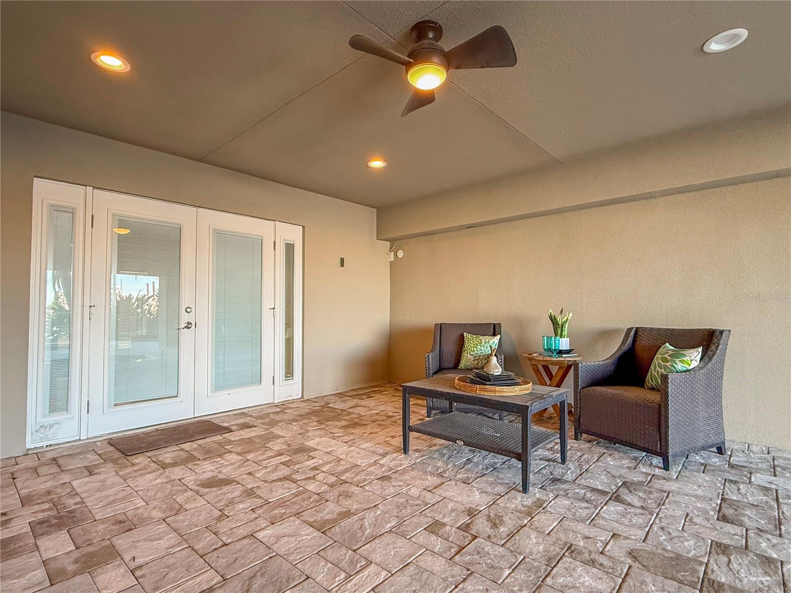 TB8436973 Property Photo