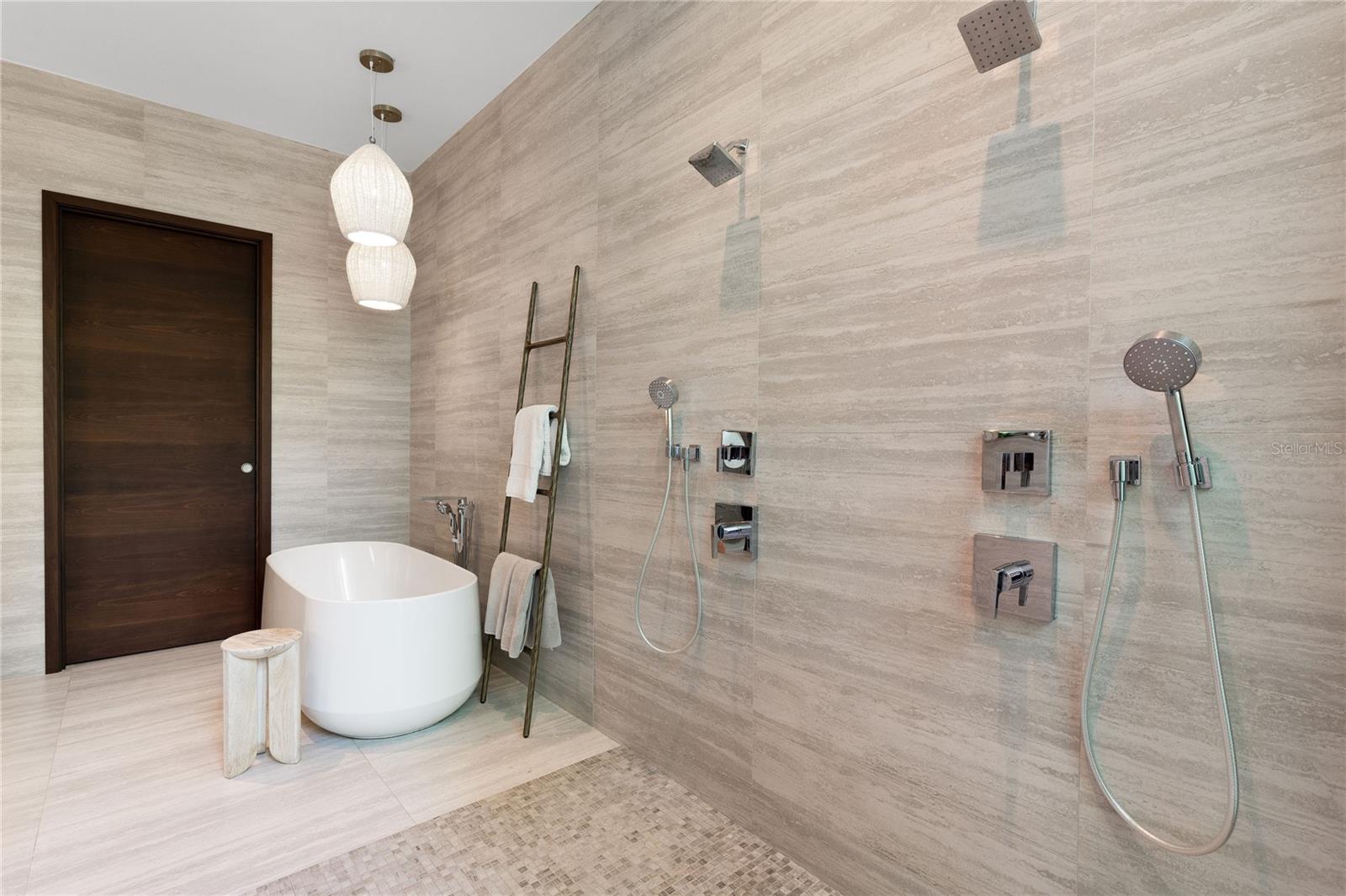 PR9116659 Property Photo