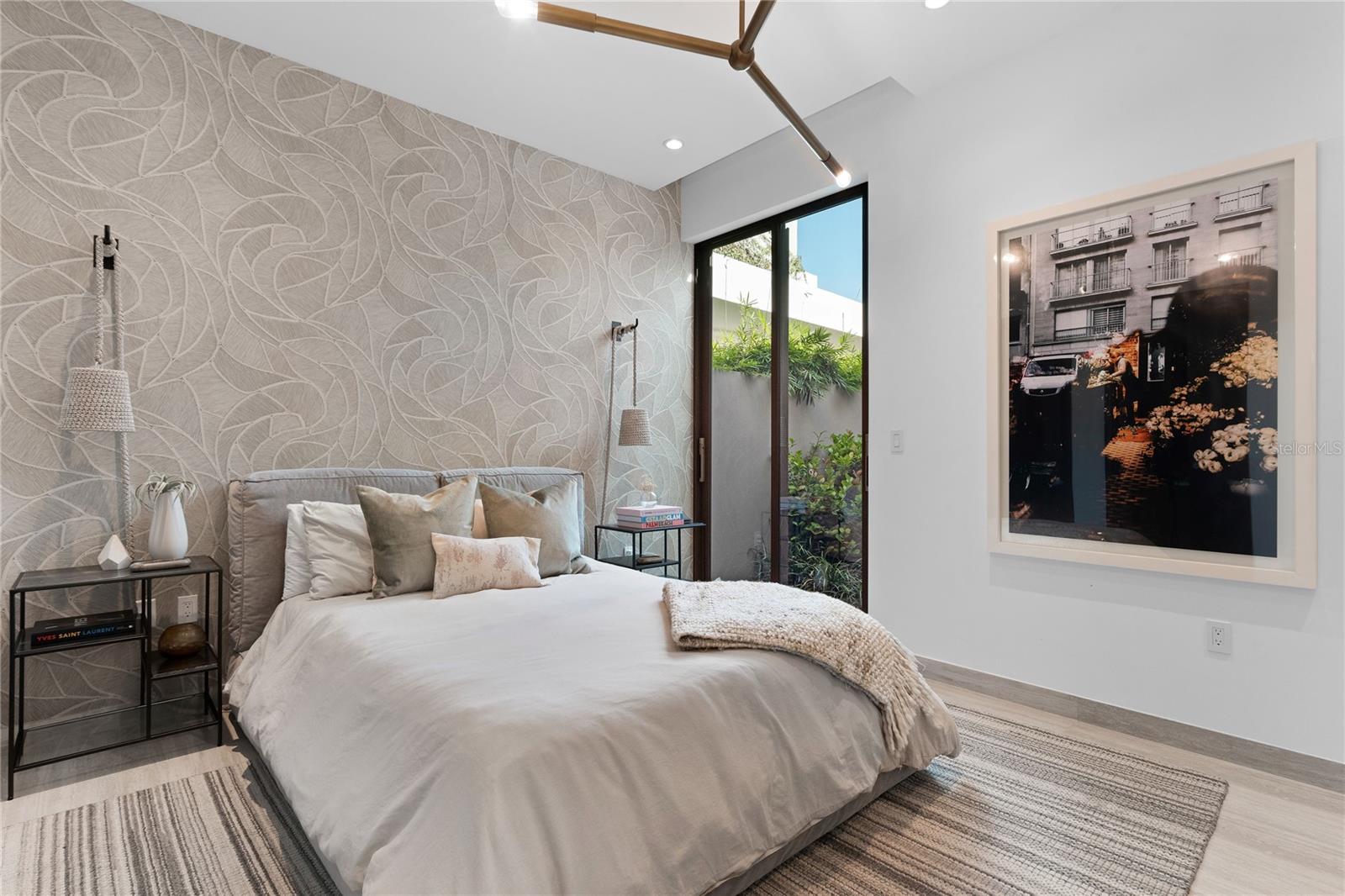 PR9116659 Property Photo