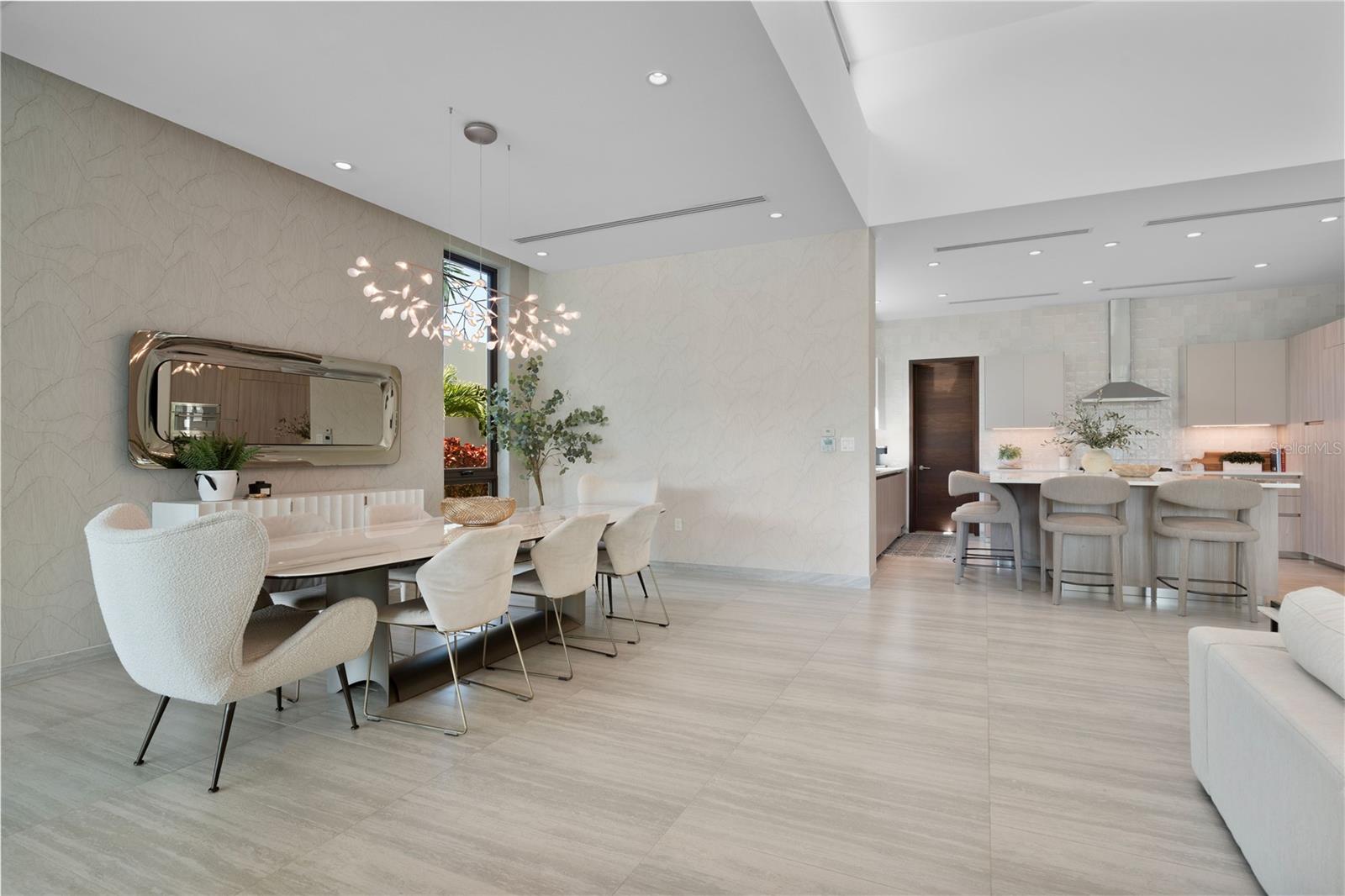 PR9116659 Property Photo