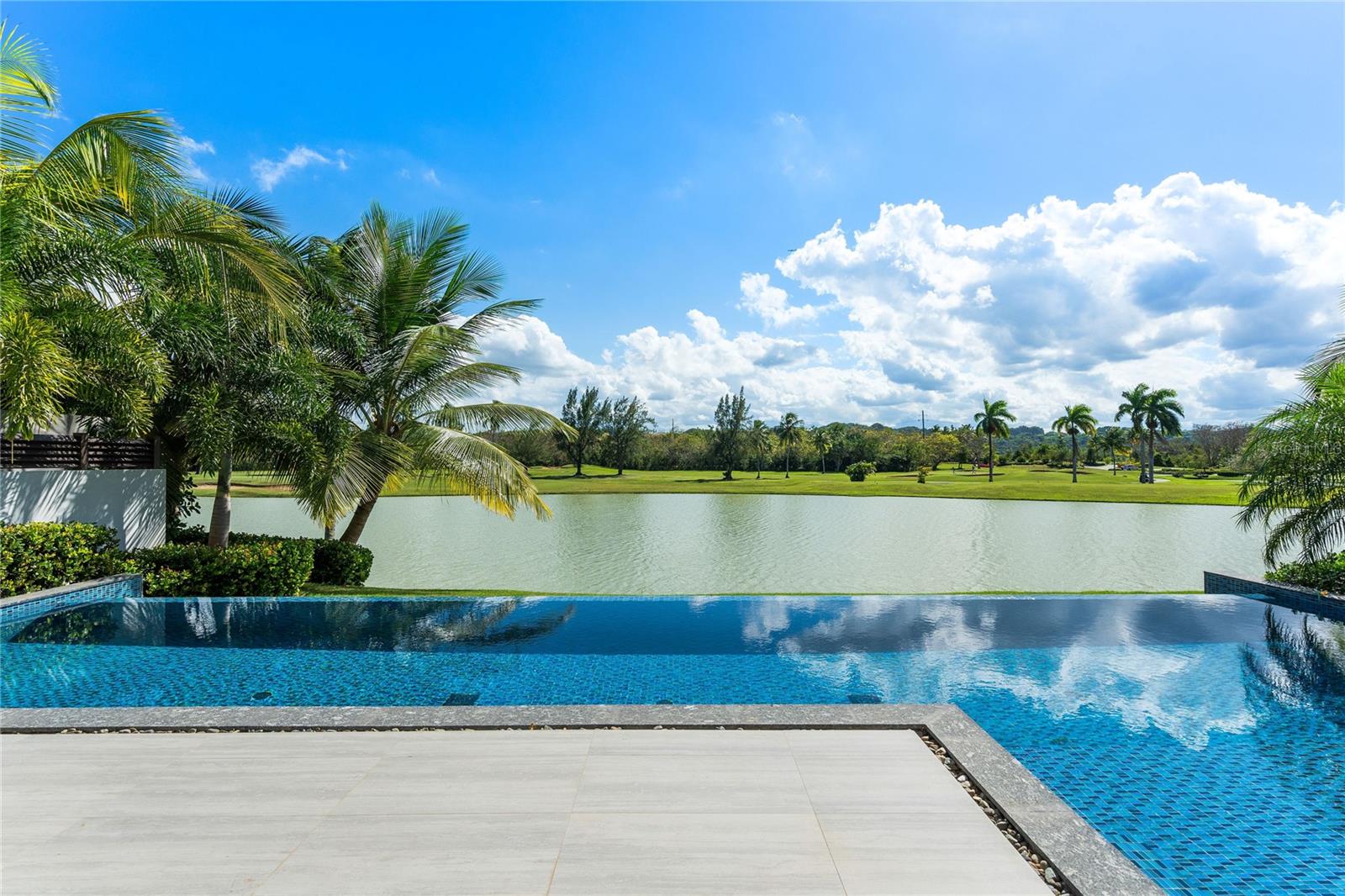 PR9116659 Property Photo