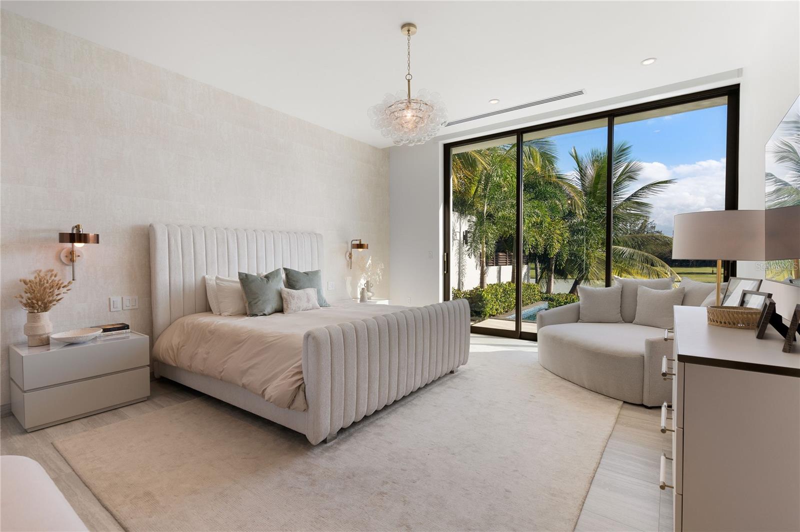 PR9116659 Property Photo