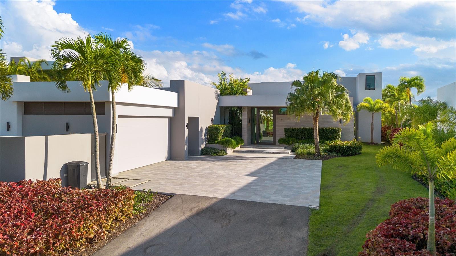 PR9116659 Property Photo