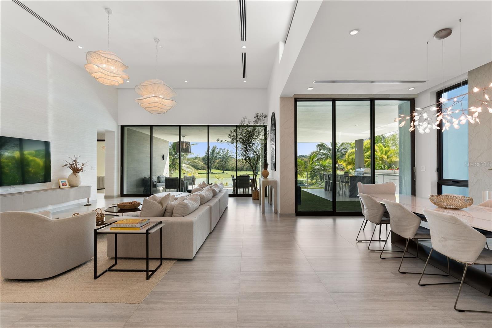 PR9116659 Property Photo