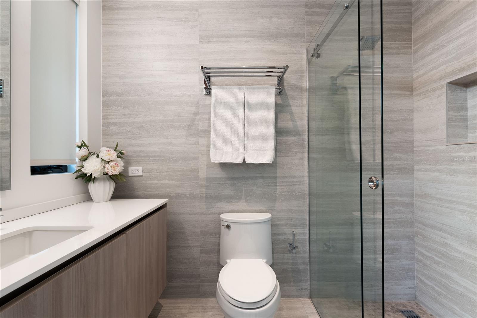 PR9116659 Property Photo