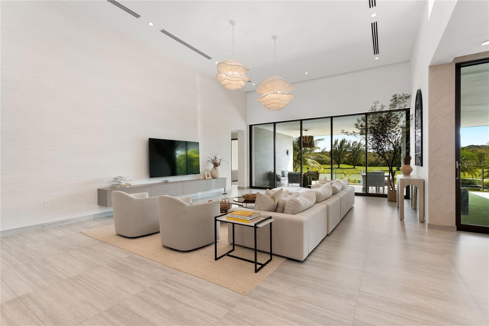 PR9116659 Property Photo