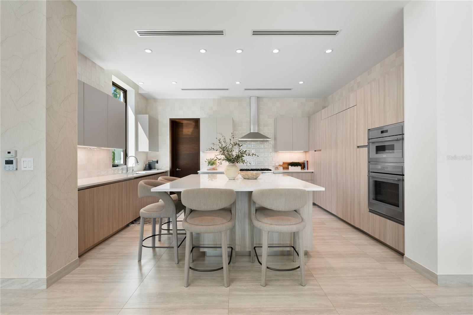 PR9116659 Property Photo