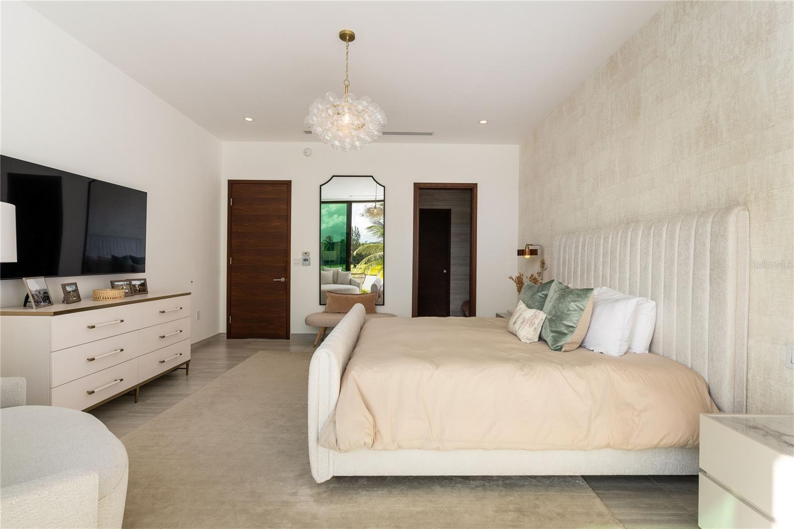 PR9116659 Property Photo