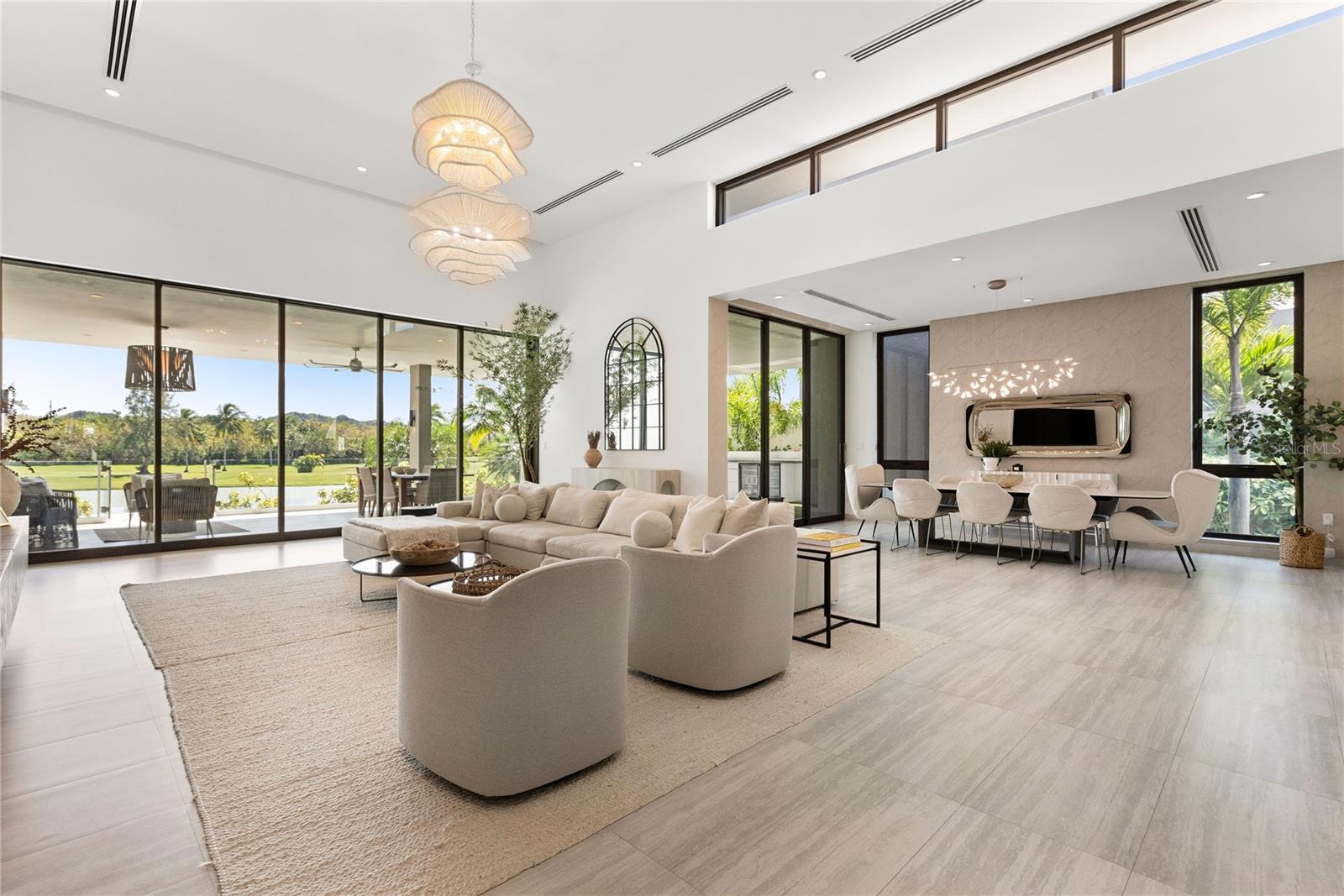 PR9116659 Property Photo