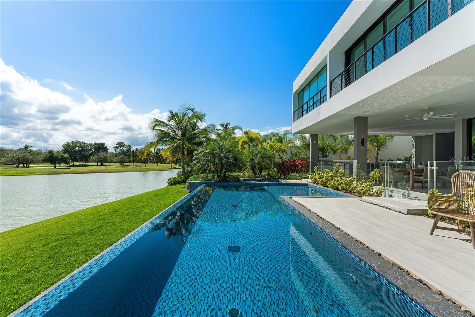 PR9116659 Property Photo