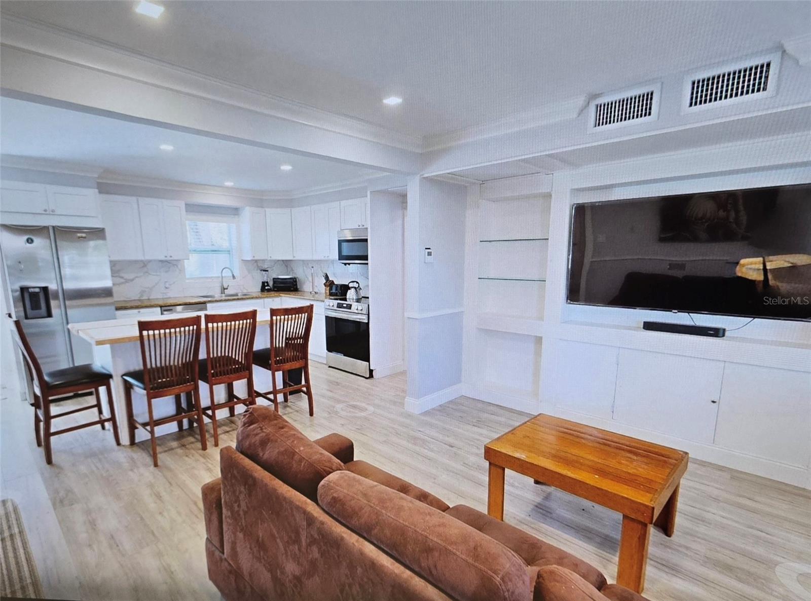 1112 SUNSET AVE, NOKOMIS, FL, 34275