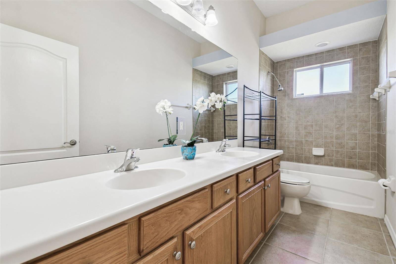 Additional pool bath