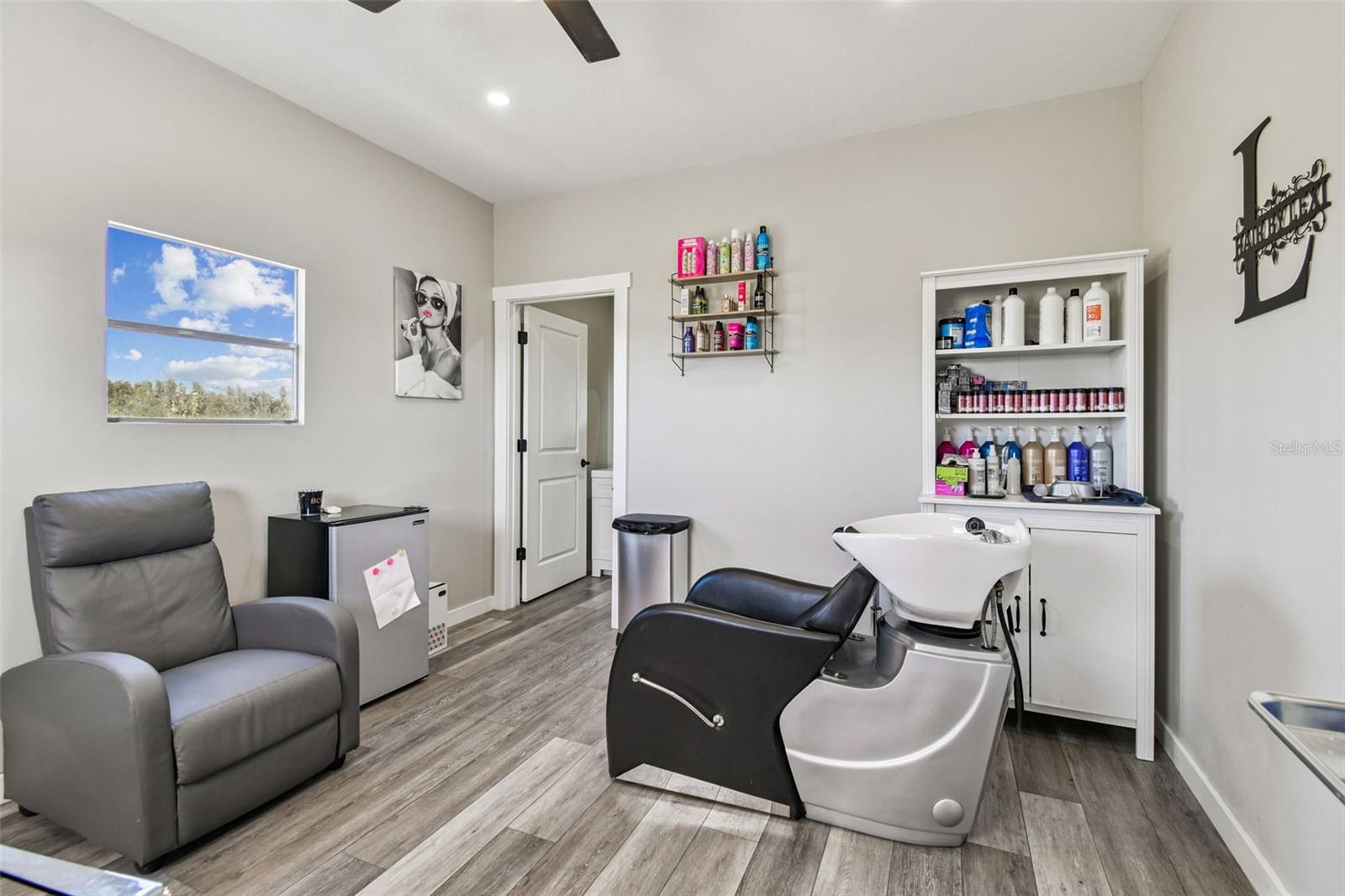 Office 2 used as hair salon