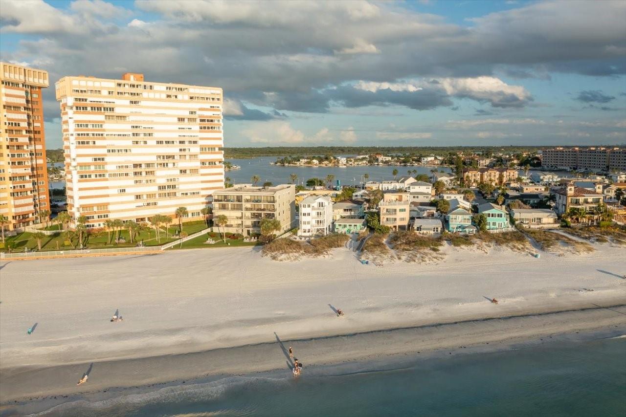 17852 LEE AVE, REDINGTON SHORES, FL, 33708