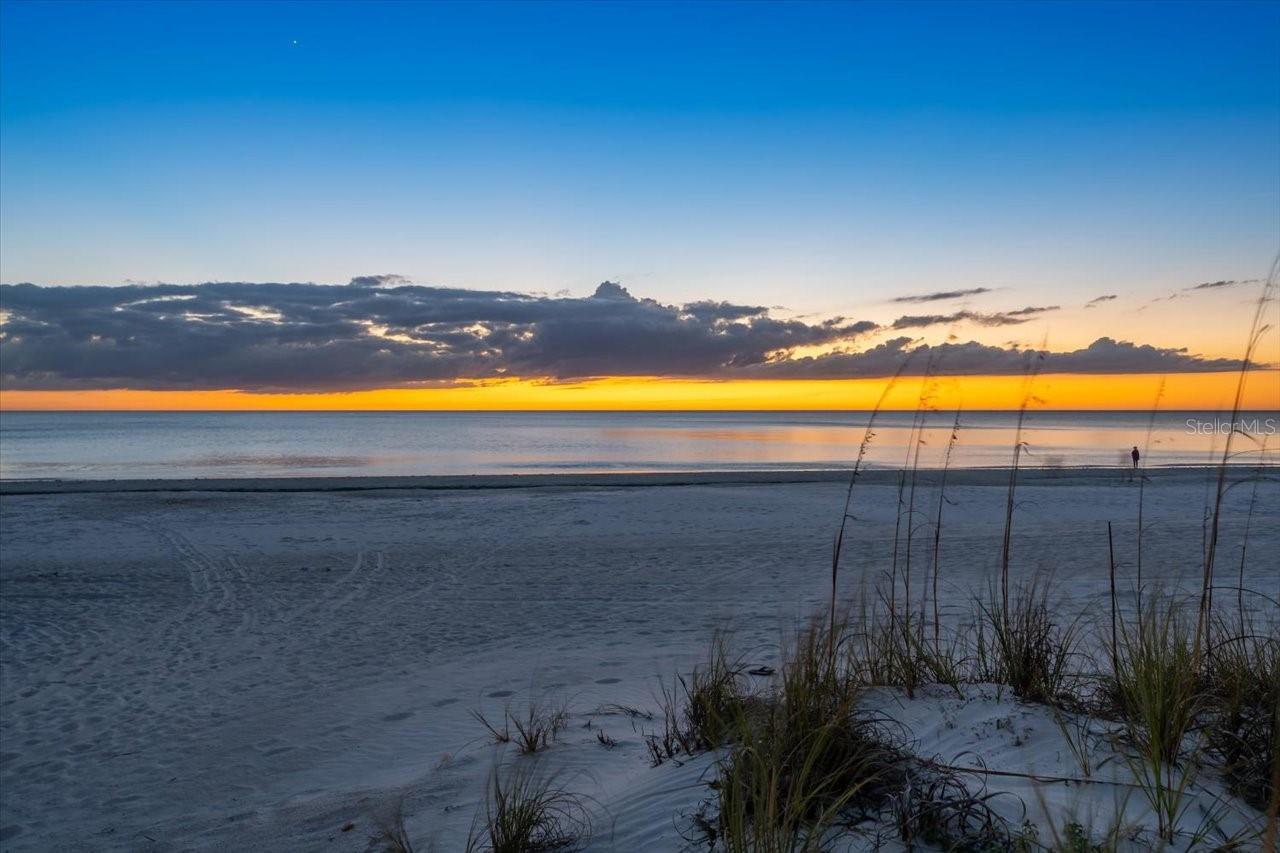 17852 LEE AVE, REDINGTON SHORES, FL, 33708