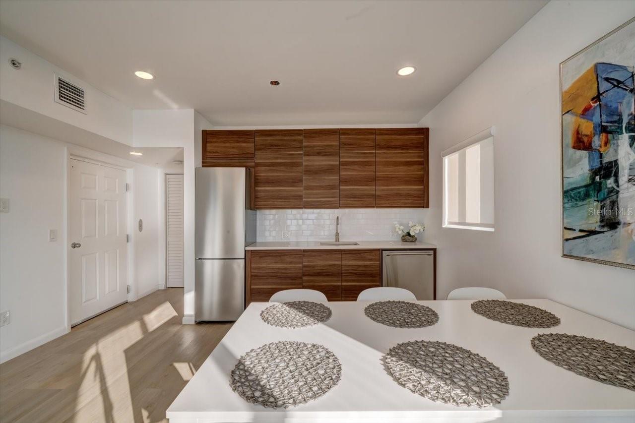 17852 LEE AVE, REDINGTON SHORES, FL, 33708