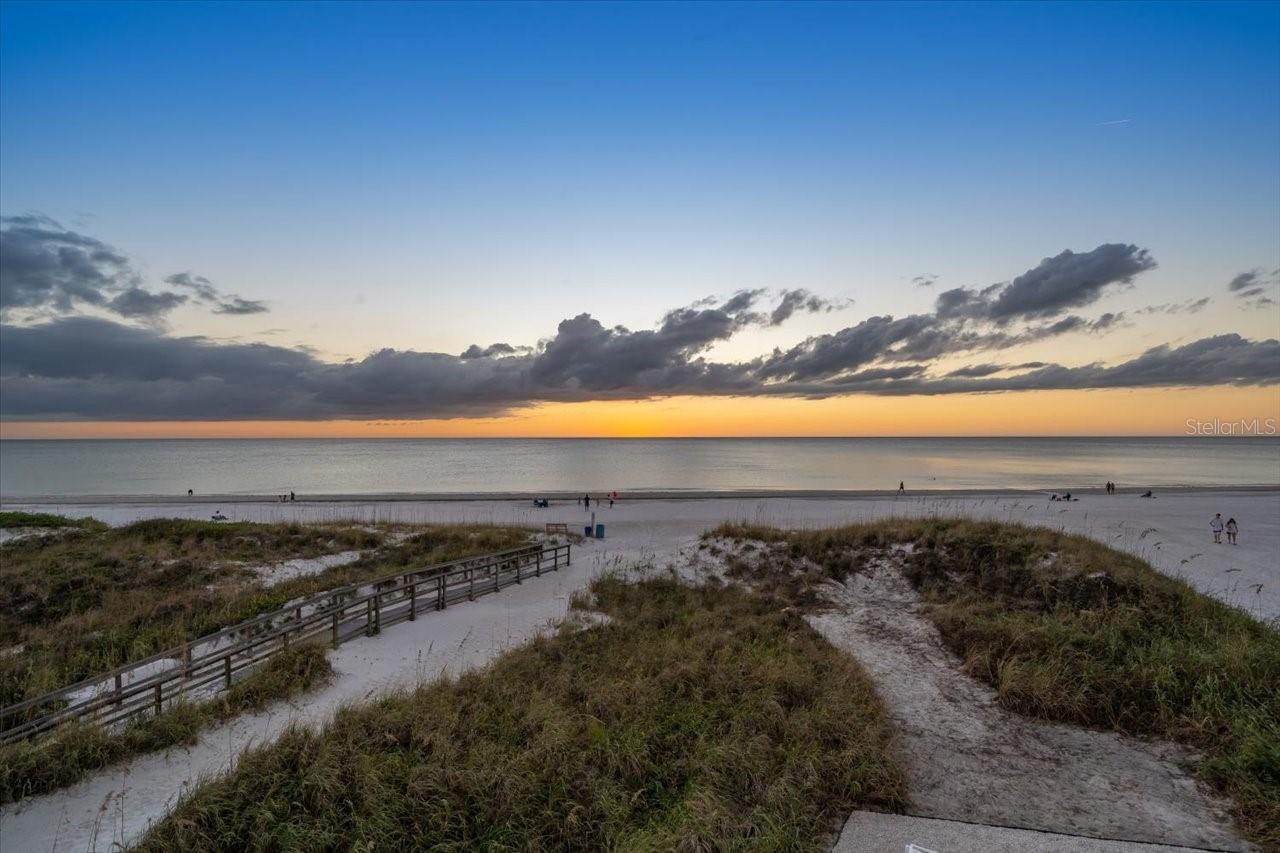 17852 LEE AVE, REDINGTON SHORES, FL, 33708