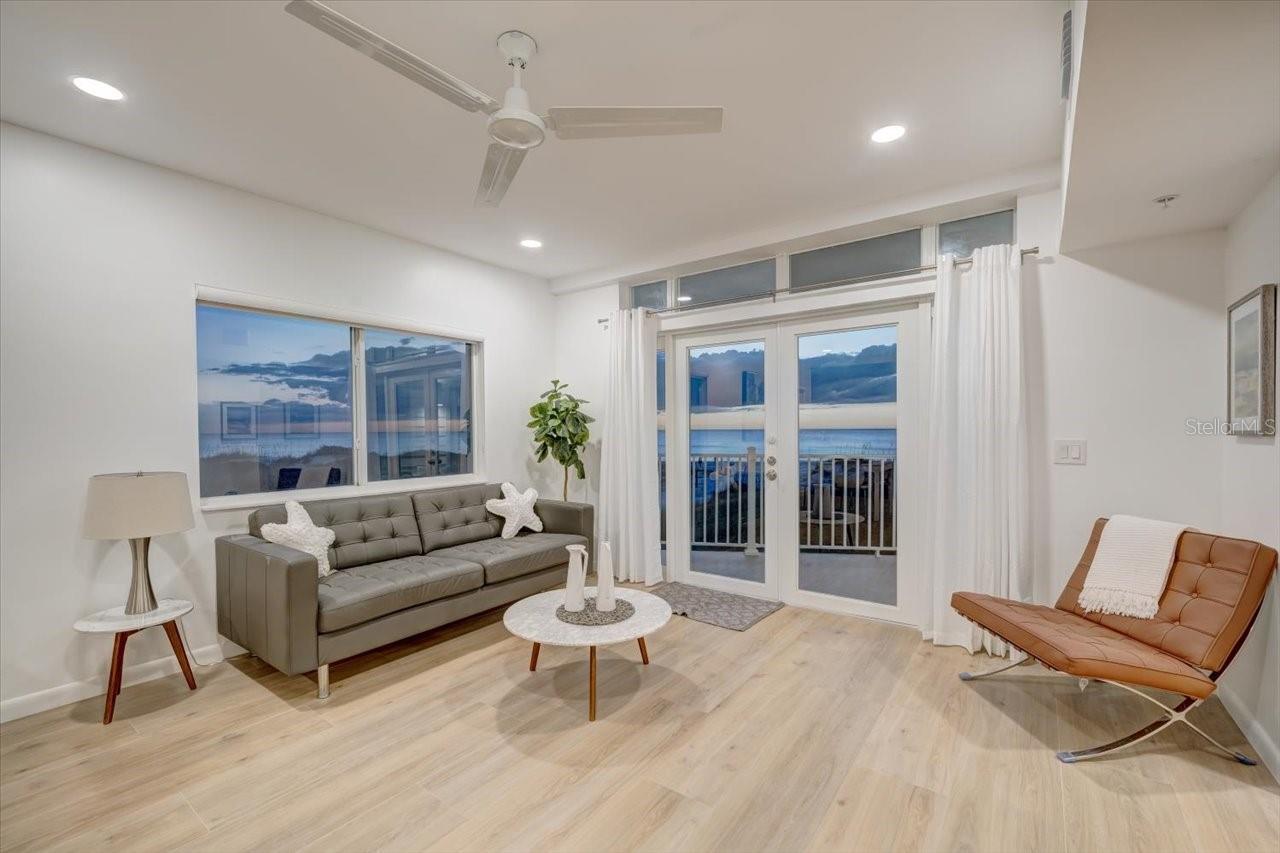 17852 LEE AVE, REDINGTON SHORES, FL, 33708