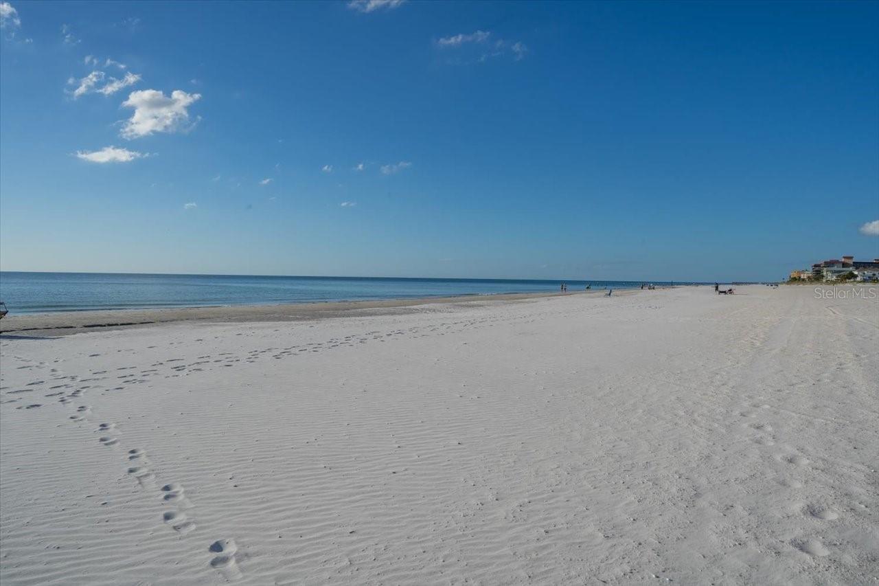 17852 LEE AVE, REDINGTON SHORES, FL, 33708