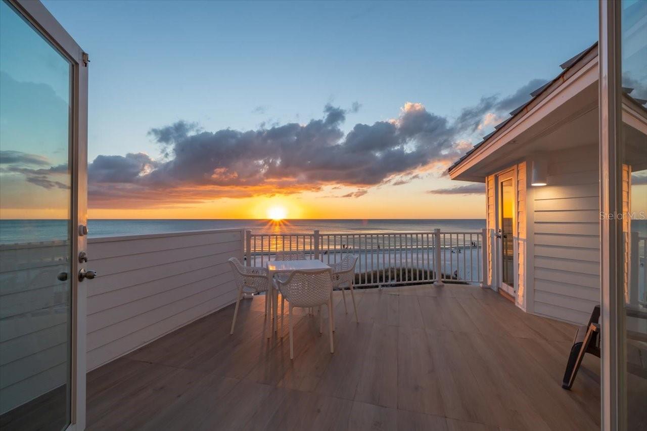 17852 LEE AVE, REDINGTON SHORES, FL, 33708