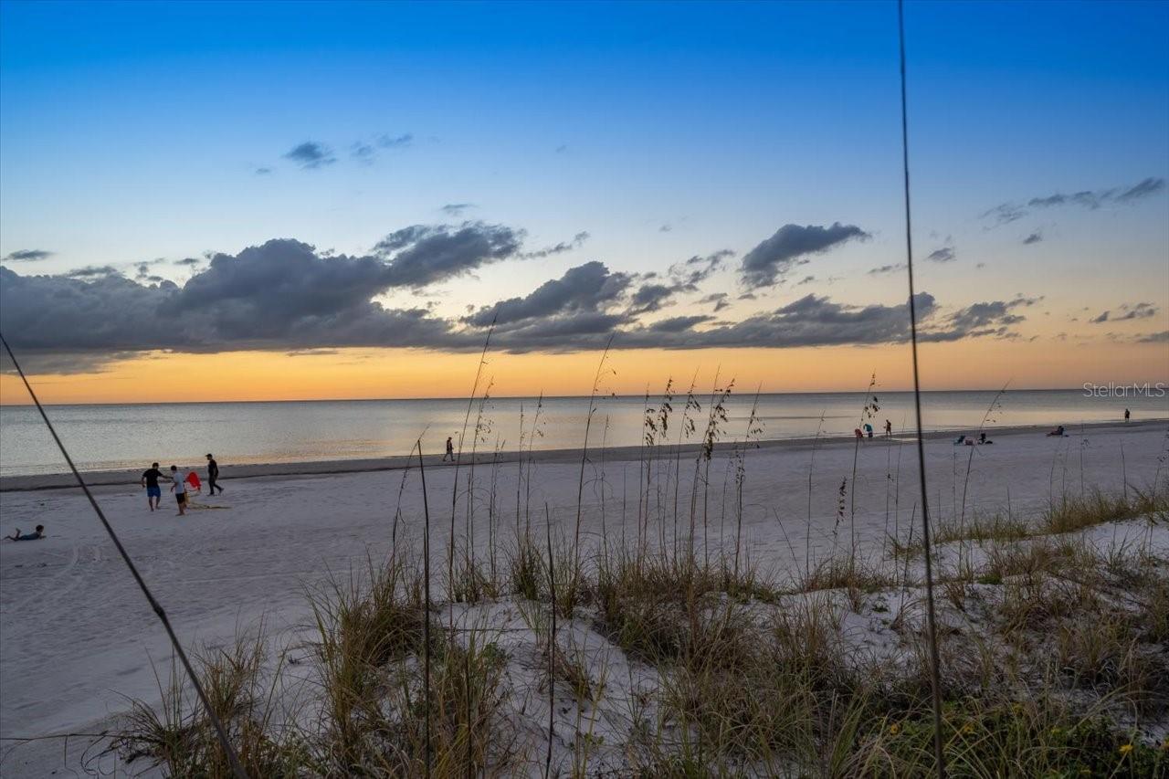 17852 LEE AVE, REDINGTON SHORES, FL, 33708