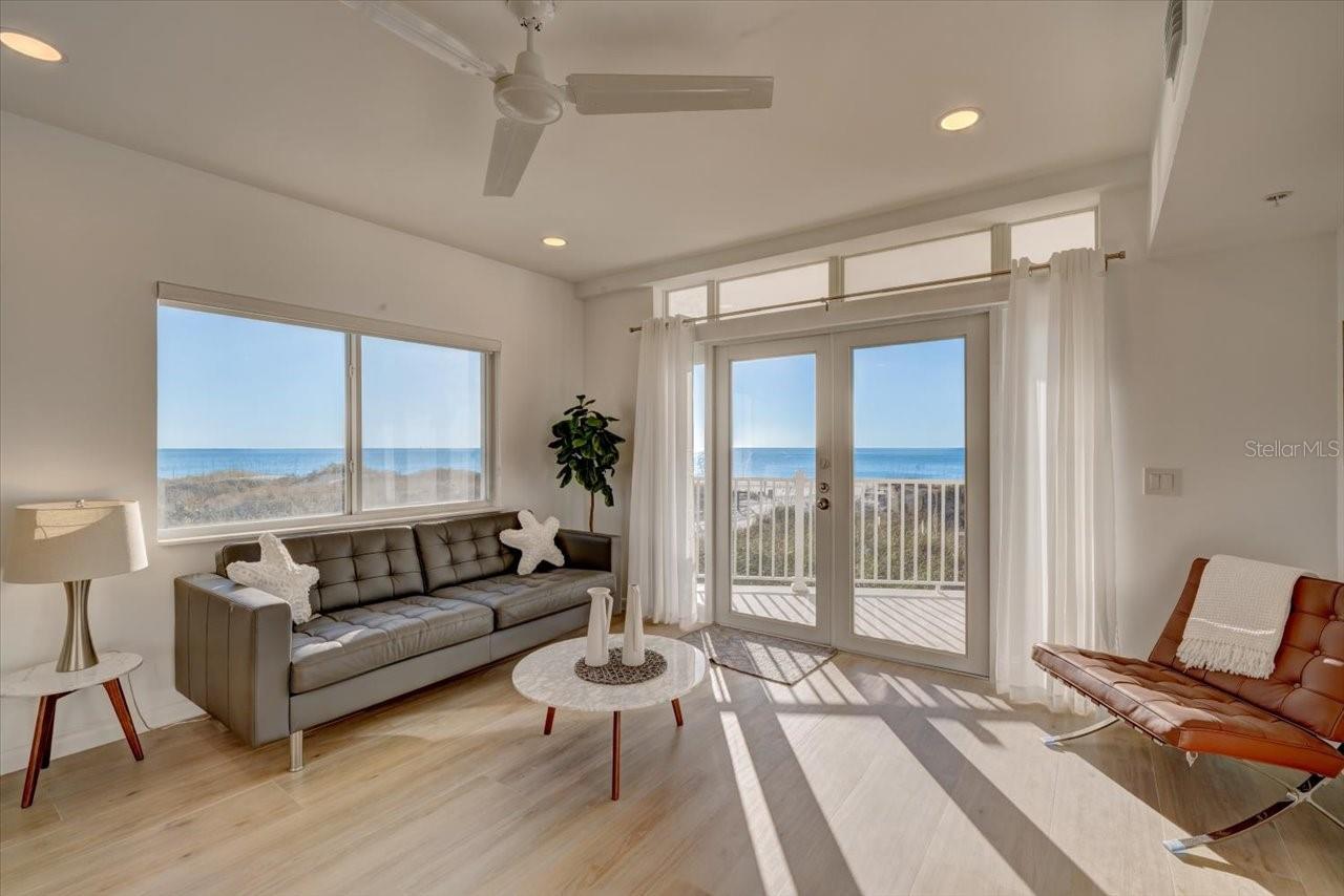 17852 LEE AVE, REDINGTON SHORES, FL, 33708