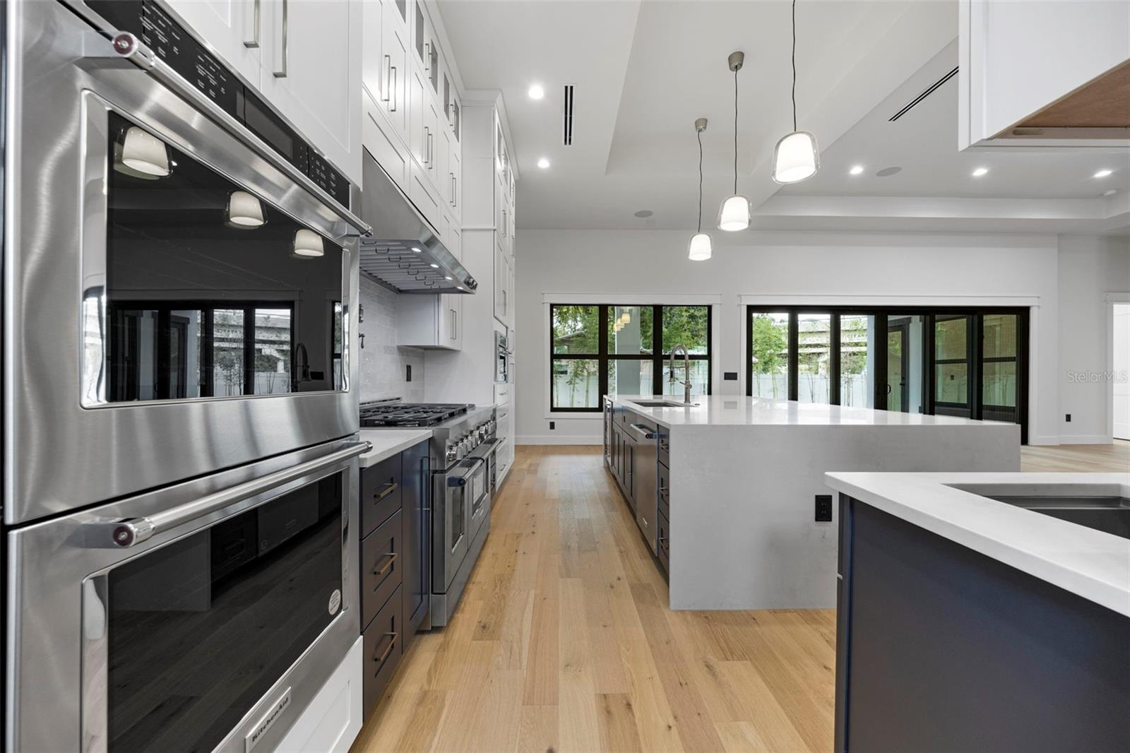 TB8437041 Property Photo