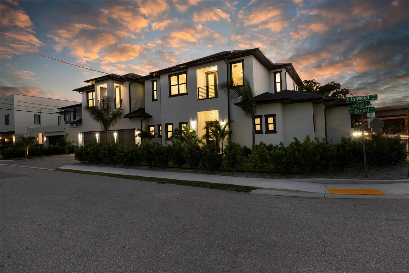 TB8437041 Property Photo