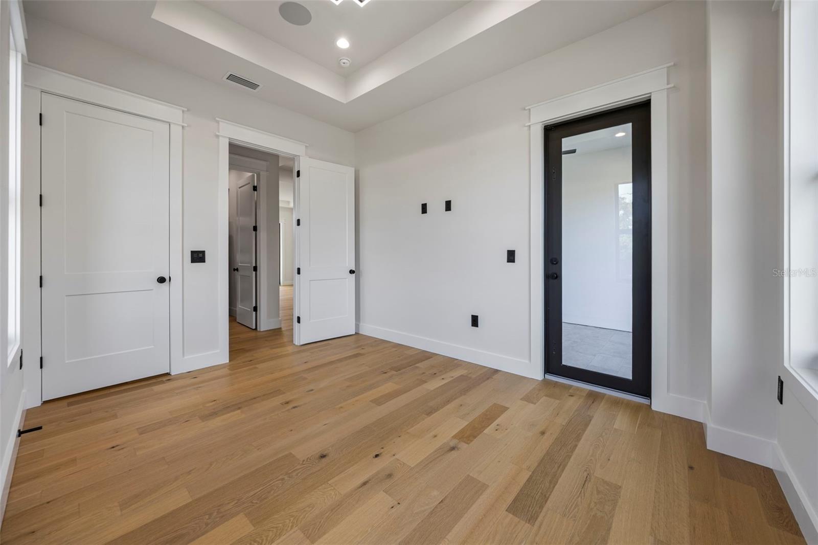 TB8437041 Property Photo