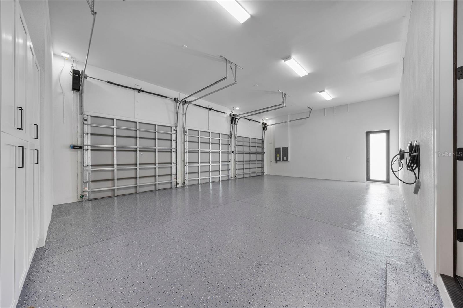 TB8437041 Property Photo