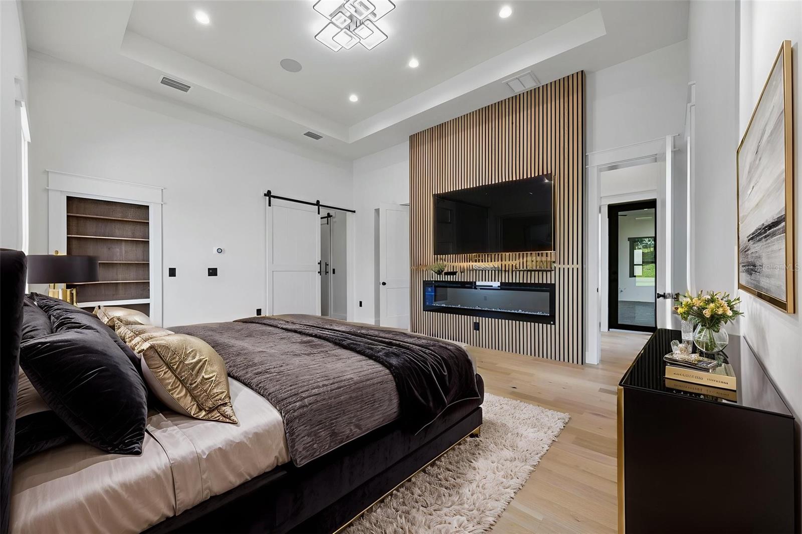 TB8437041 Property Photo