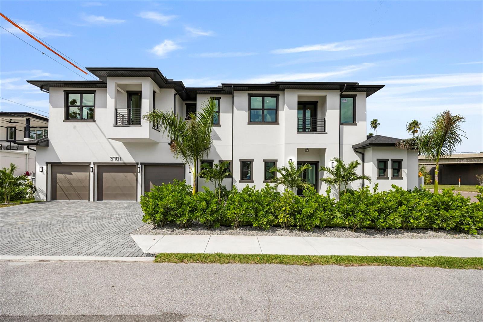 TB8437041 Property Photo