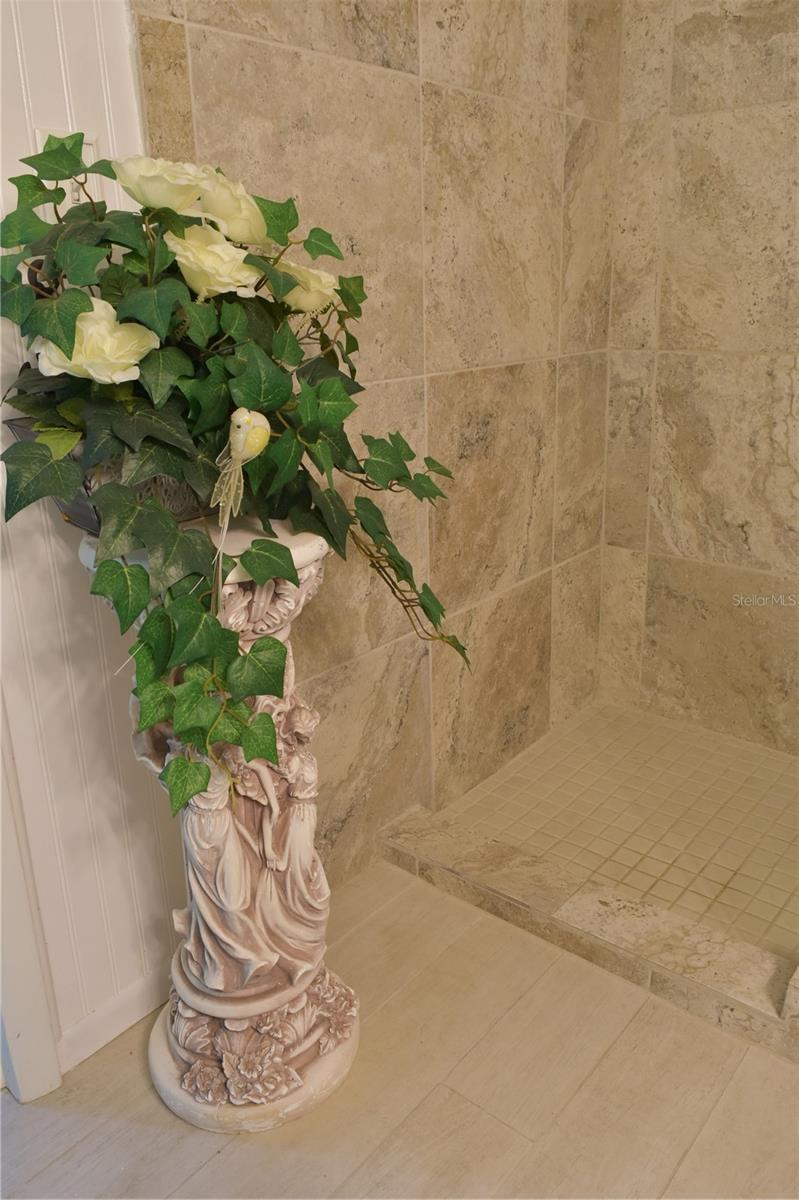 1046 ROYAL RD, VENICE, FL, 34293