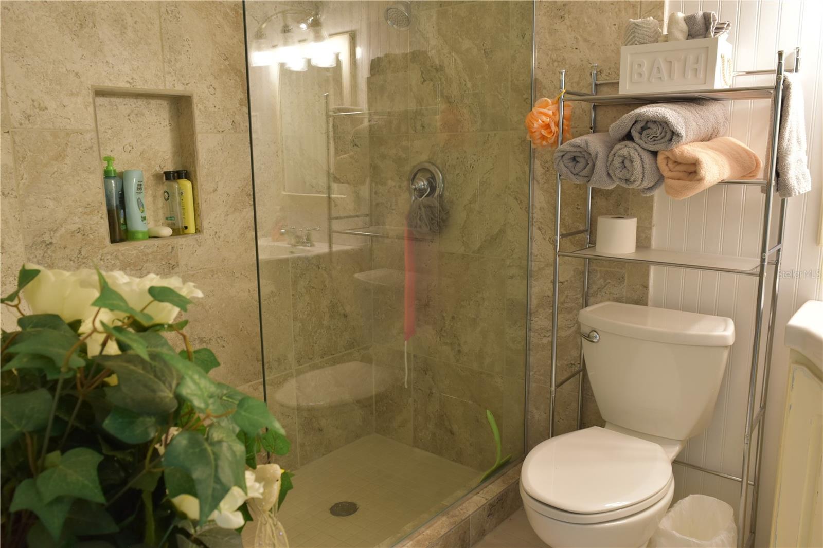 1046 ROYAL RD, VENICE, FL, 34293