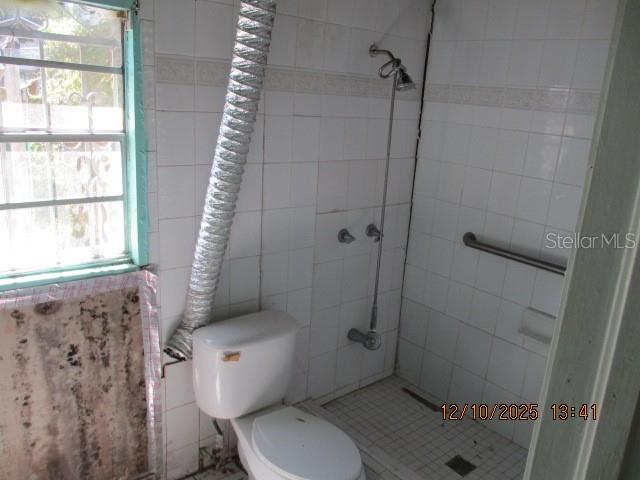 W7879822 Property Photo