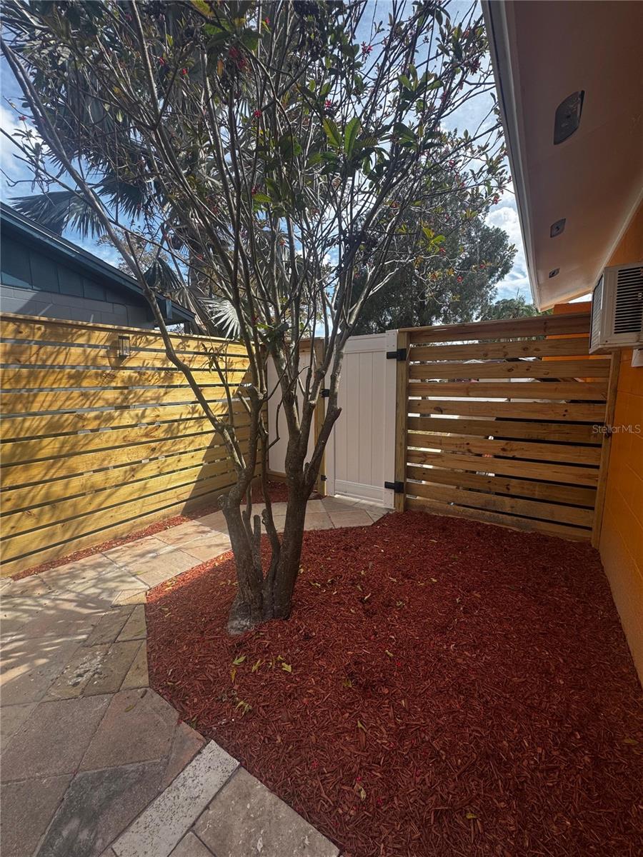 7517 BROOKHAVEN CT, TAMPA, FL, 33634