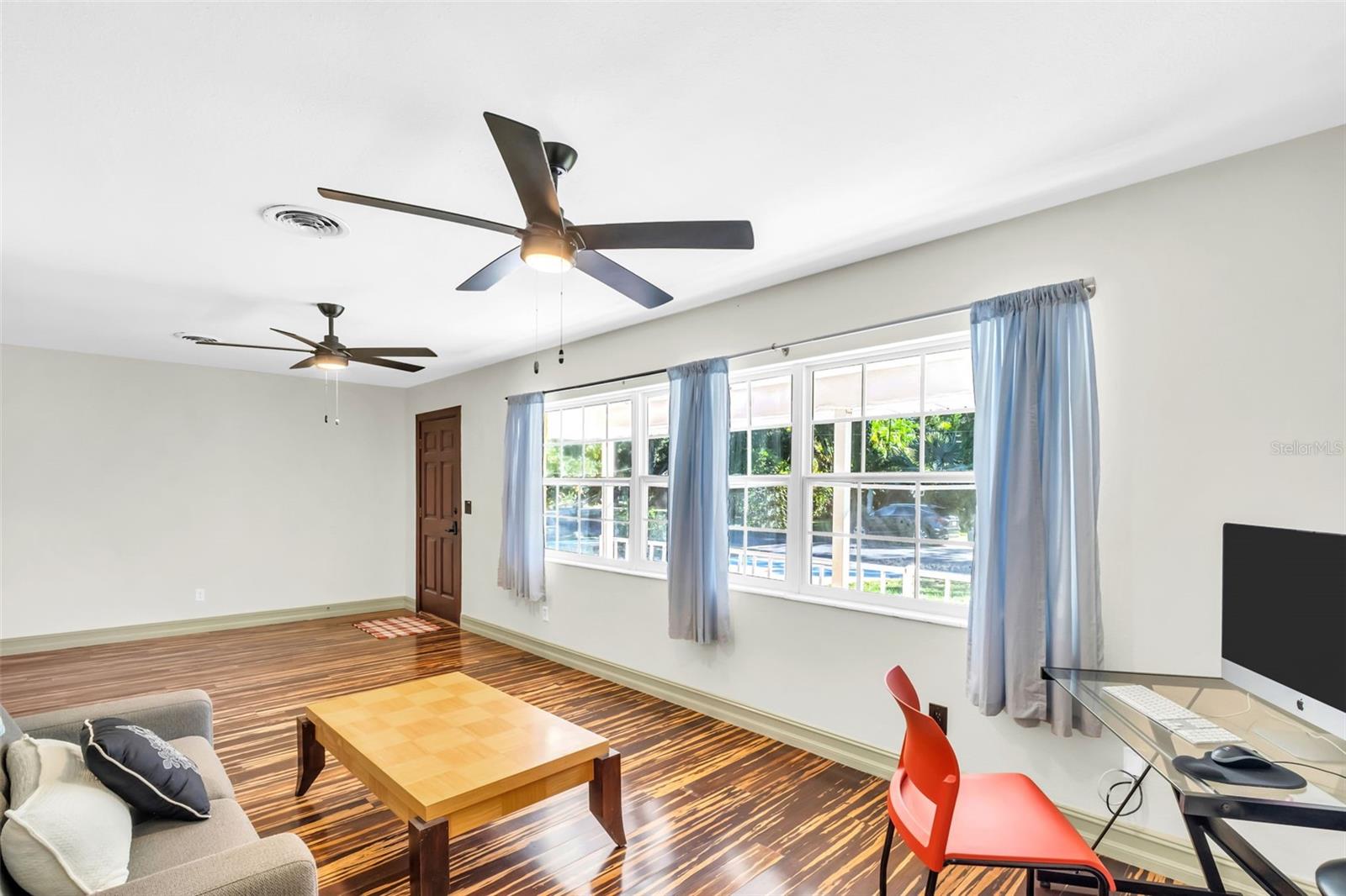 Living Room (Note being used as AirBnb)