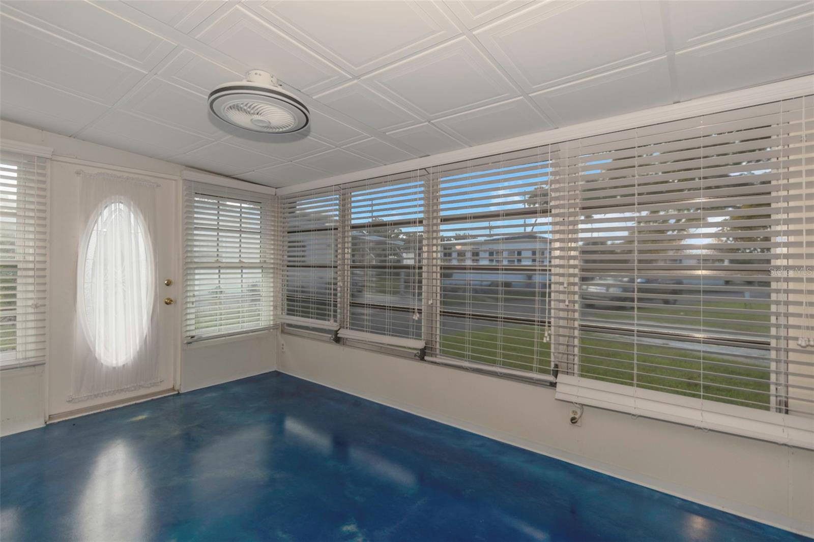 W7879832 Property Photo