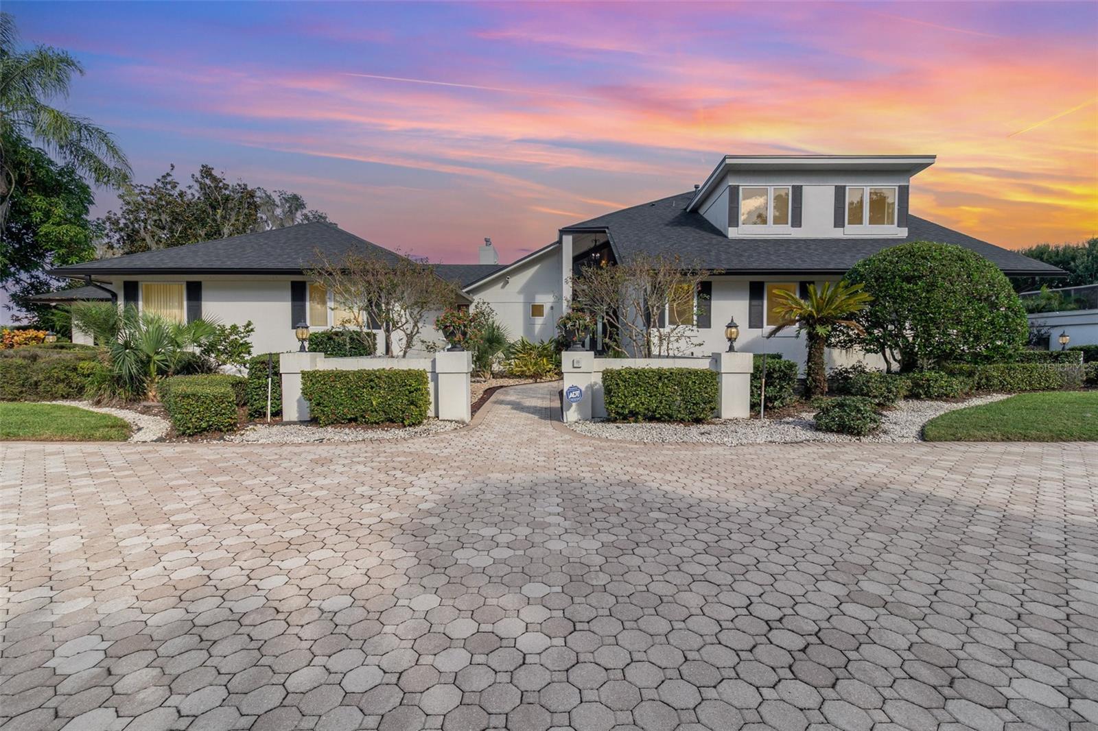 O6351950 Property Photo