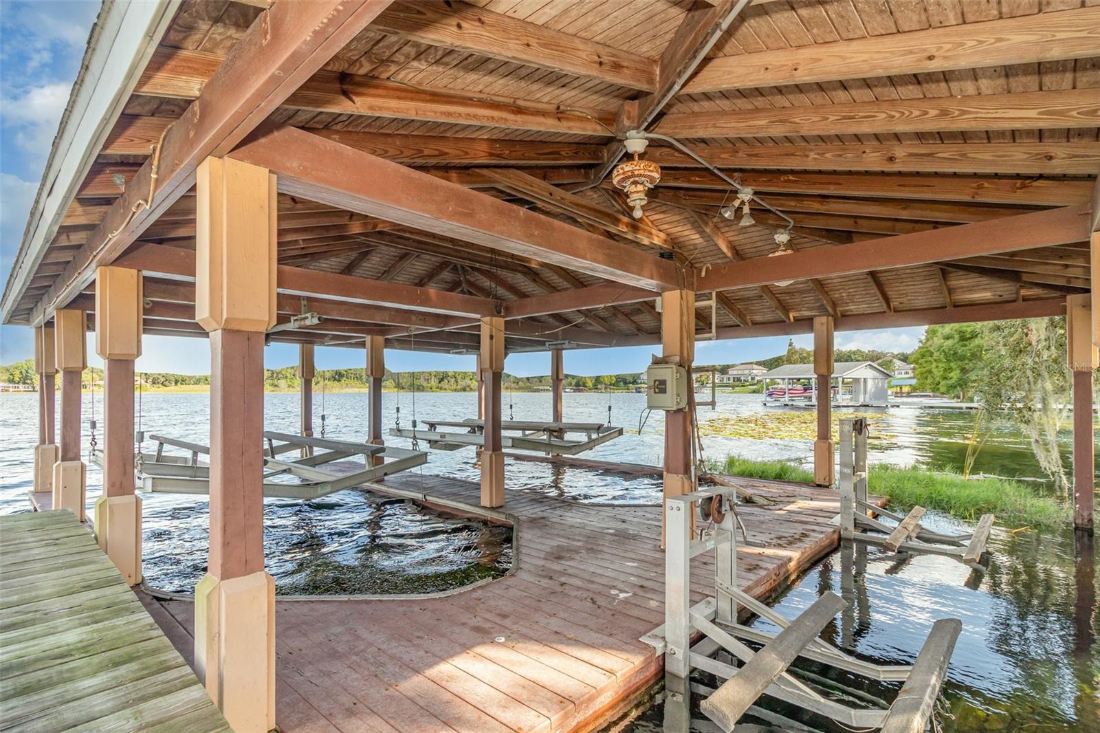 O6351950 Property Photo