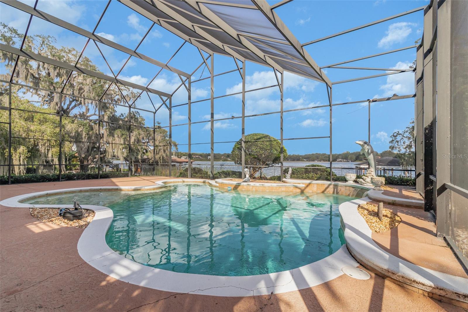 O6351950 Property Photo