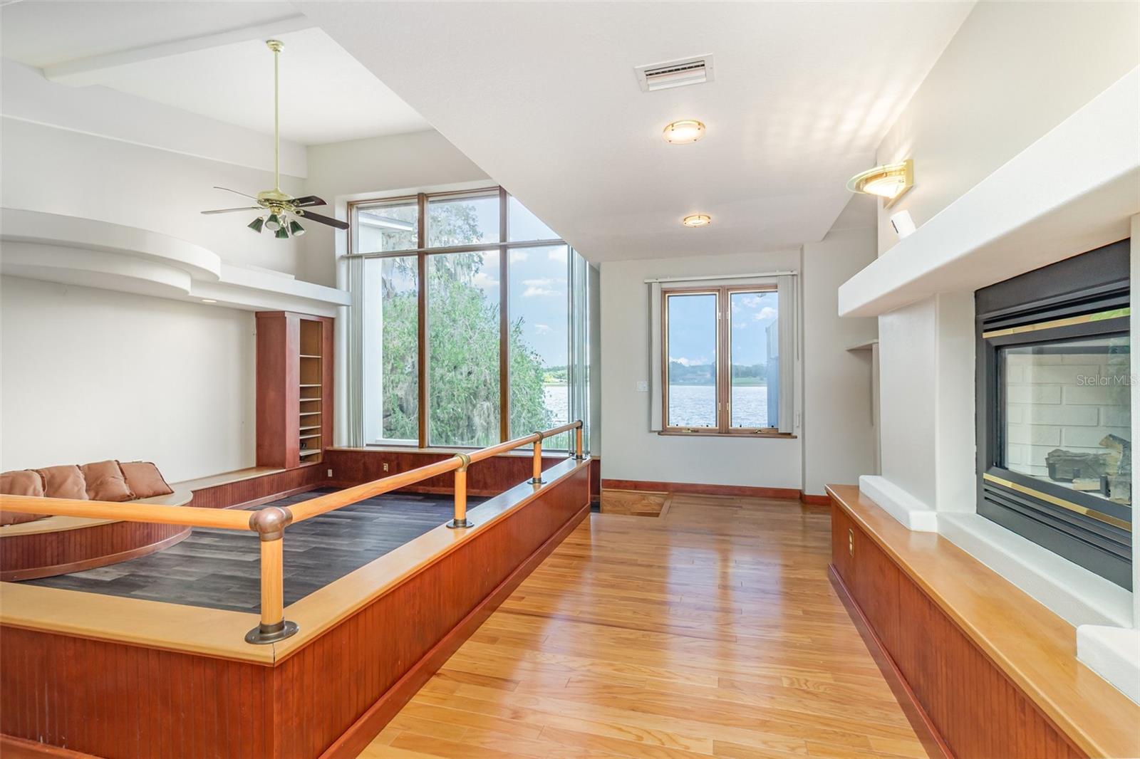 O6351950 Property Photo