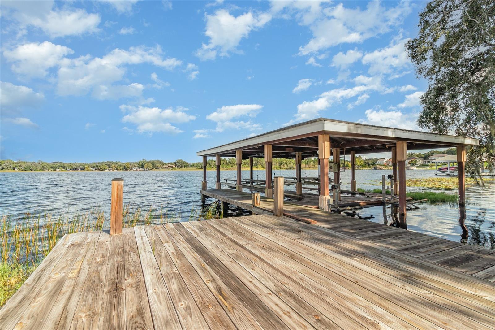 O6351950 Property Photo