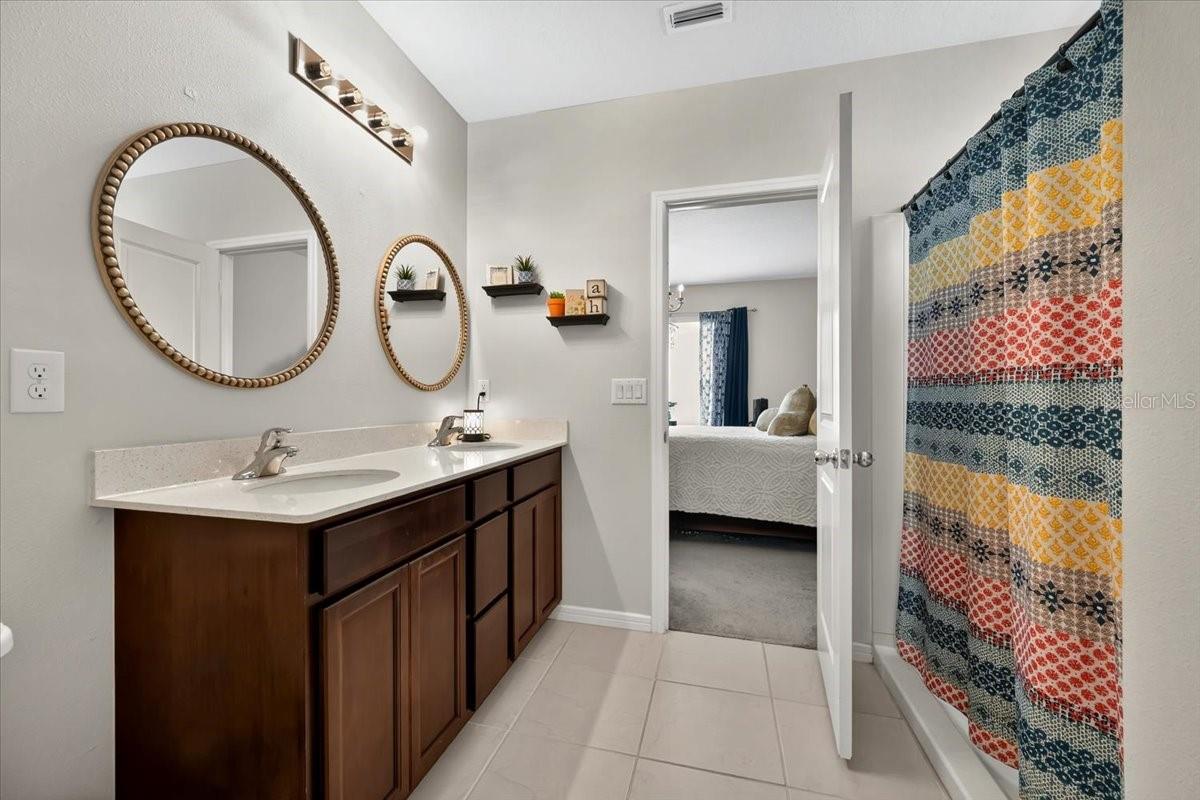 5461 KEATON SPRINGS DR, LAKELAND, FL, 33811